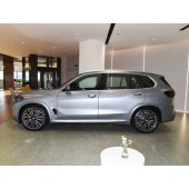 BMW宝马X5   2023款 xDrive 40Li M运动套装