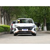 Dongfeng Motor Corporation东风风神奕炫splendid  2023款 马赫版 1.5L 自动追影版