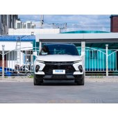 Chevrolet  BLAZER 开拓者  2023款 轻混 650T RS Twin-Clutch四驱 白夜版