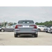 volvo  沃尔沃S60  2024款 B4 智远豪华版