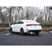 kia起亚K3  2023款 1.5L CVT尊贵版